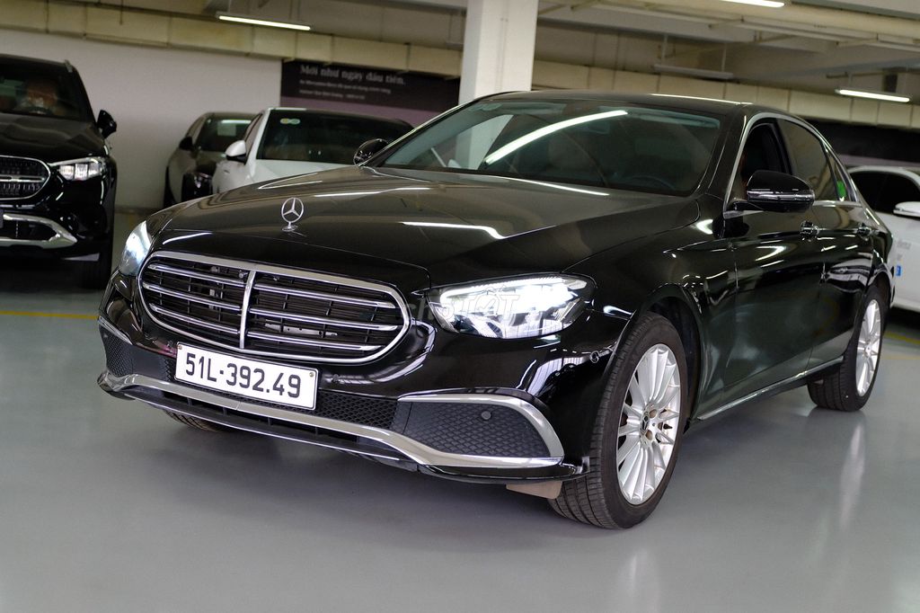 Mercedes-Benz E200 EXCLUSIVE Đen 7400 km. Mua bán Ô tô tại Quận 7 Tp Hồ Chí Minh được đăng bởi NGỌC ANH MERCEDES PMH hình 4