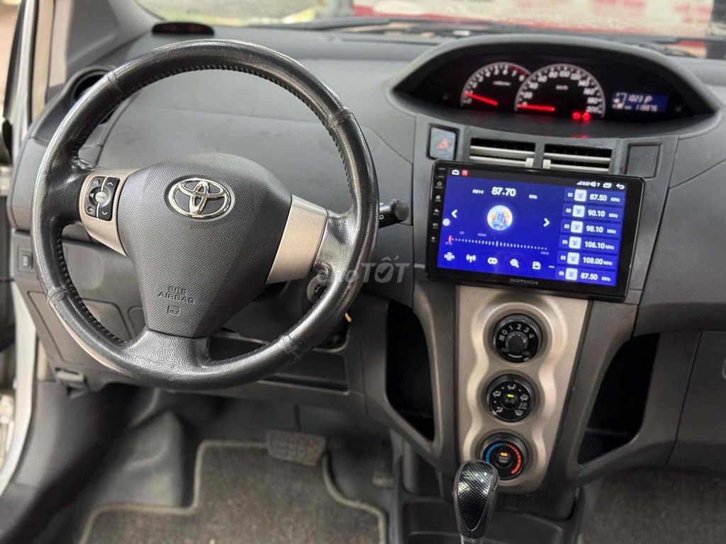 Yaris 1.5 AT xe gia đình 1 chủ có thương lượng. Mua bán Ô tô tại Quận Gò Vấp Tp Hồ Chí Minh được đăng bởi Nguyễn An hình 8