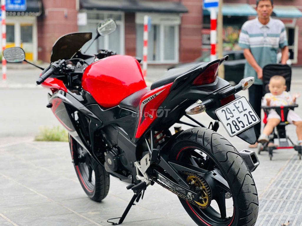 HONDA CBR 150 NHẬP THÁI ĐỎ ĐEN BIỂN 29. Mua bán Xe máy tại Quận Nam Từ Liêm Hà Nội được đăng bởi MAI HÒA hình 3