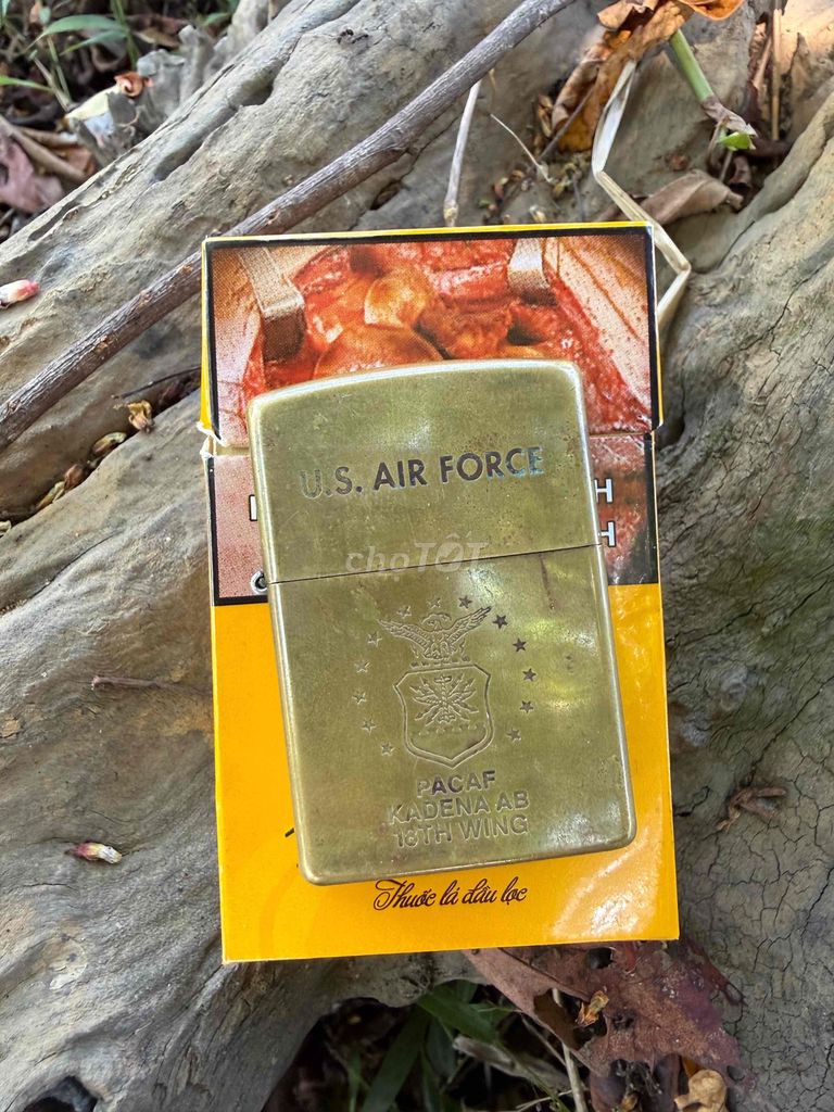 Bật lửa Zippo 1995 Vàng đồng Mỹ. Mua bán Đồ sưu tầm, đồ cổ tại Thành phố Tam Kỳ Quảng Nam được đăng bởi thích minh trí hình 1