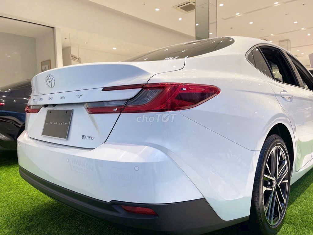Camry 2025 2.5HEV TOP - Ưu đãi 100%Trước Bạ. Mua bán Ô tô tại Quận Bình Thạnh Tp Hồ Chí Minh được đăng bởi Toyota Tân Cảng THTC hình 4
