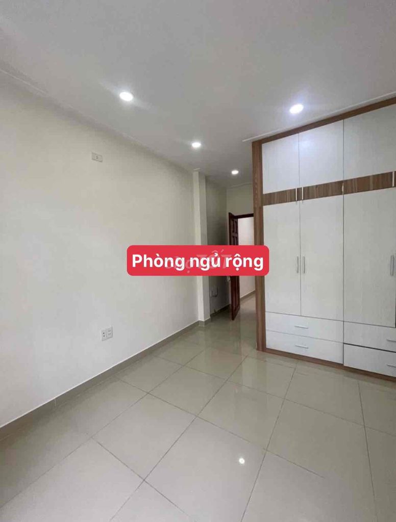 NHÀ CHO THUÊ VIEW VẠN PHÚC SÂN ĐẬU OTO