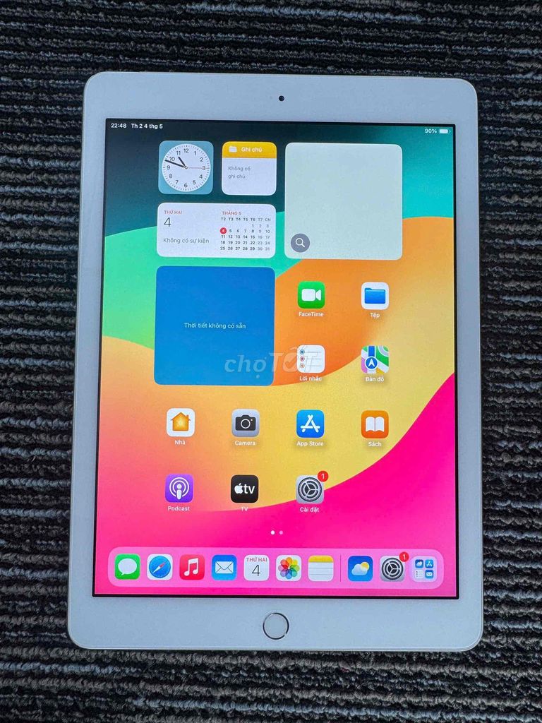 iPad Gen 6 32GB wifi +4G, hàng Xách tay Nhật. Mua bán Máy tính bảng tại Thành phố Thủ Đức Tp Hồ Chí Minh được đăng bởi THIENLAM PC JAPAN hình 1