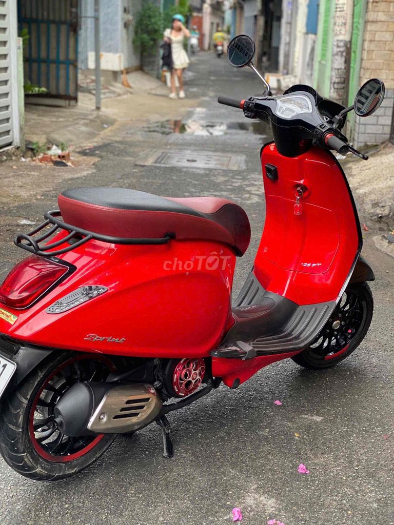 Piaggio Vespa Sprint 2015, красивый, родной мотор, мало б/у