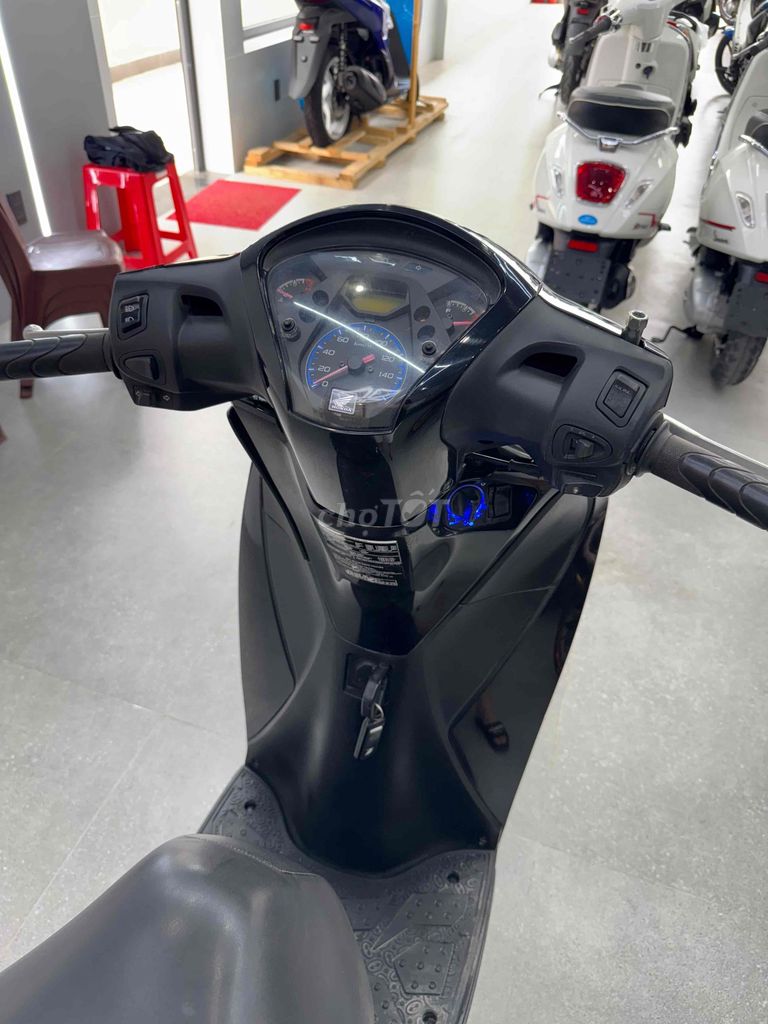 SH125 2016 Smartkey rin xe chuẩn đẹp Hỗ trợ góp. Mua bán Xe máy tại Quận Cái Răng Cần Thơ được đăng bởi Cửa Hàng Xe Máy Quang Sang hình 4