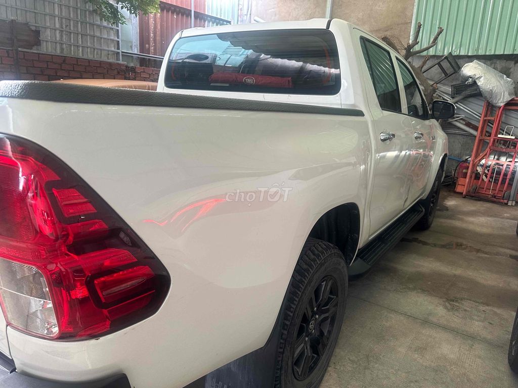 xe nhà sử dụng - toyota hillux 2020. Mua bán Ô tô tại Thành phố Thủ Đức Tp Hồ Chí Minh được đăng bởi NGUYỄN NGỌC AN  hình 2