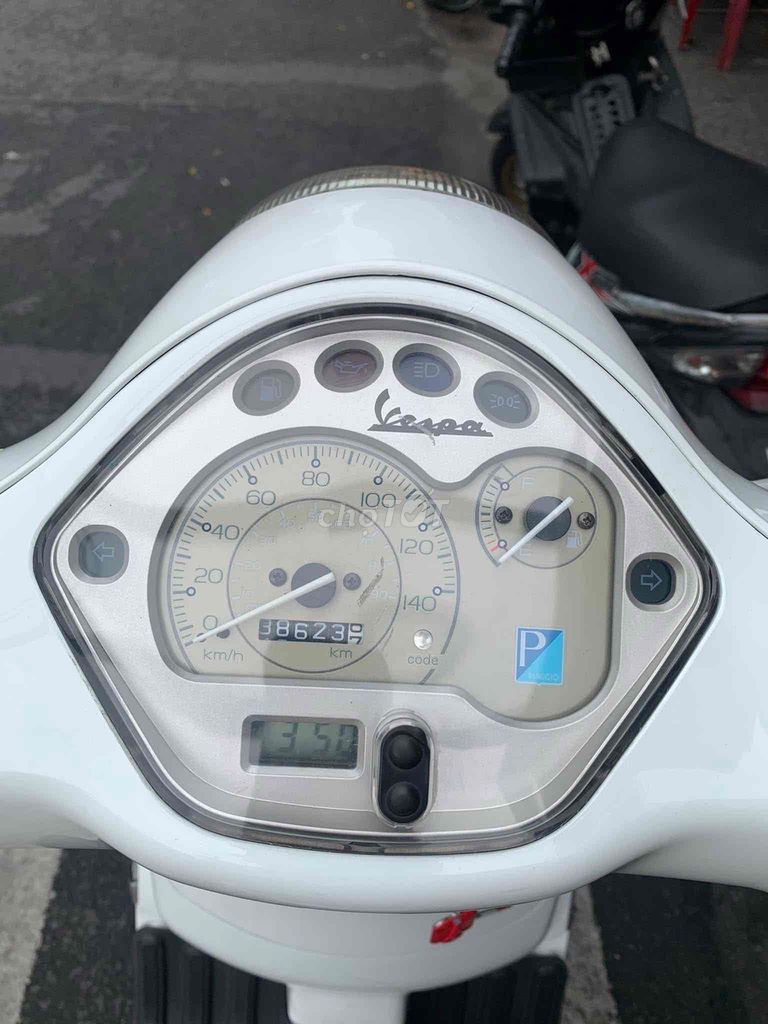 Dư xe nên cần bán Vespa LX Trắng - BS TP. Mua bán Xe máy tại Quận 6 Tp Hồ Chí Minh được đăng bởi Trân hình 5