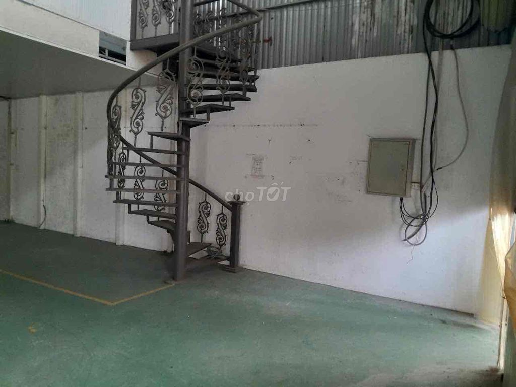 Mặt bằng kinh doanh 210 m2 gần chân cầu Kiến An. Cho thuê văn phòng, mặt bằng kinh doanh tại Huyện An Dương Hải Phòng được đăng bởi Nhung hình 4
