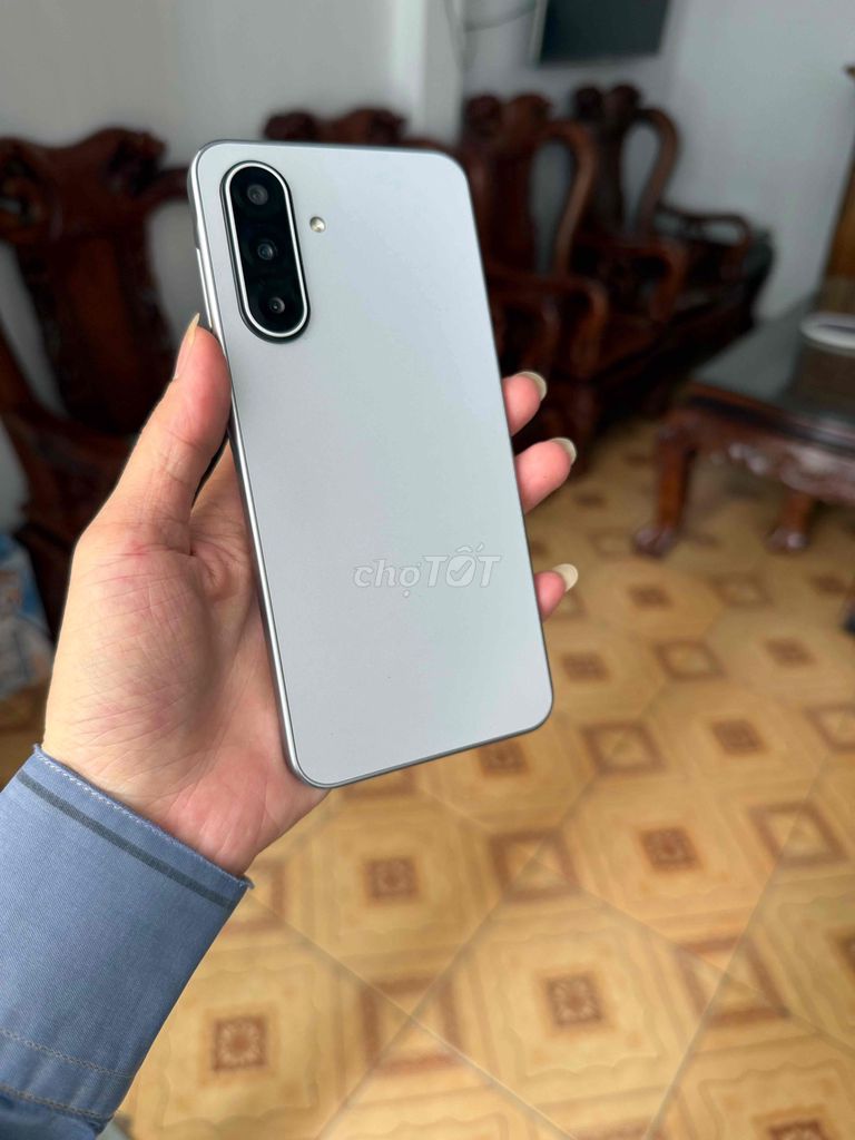 Samsung Galaxy A17 5G 256GB Bạc 99% mới. Mua bán Điện thoại tại Thành phố Buôn Ma Thuột Đắk Lắk được đăng bởi Nguyễn Tâm hình 1