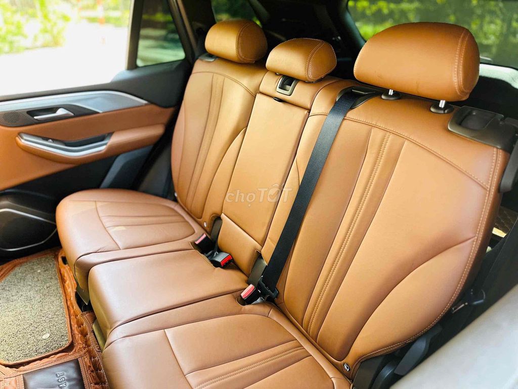 VinFast Lux SA2.0 Premium 2.0 AT sản xuất 2021. Mua bán Ô tô tại Quận Hà Đông Hà Nội được đăng bởi A Huan  hình 17