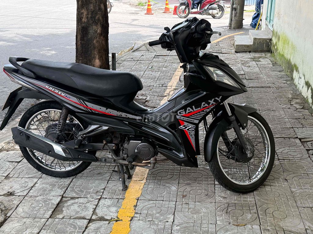 SYM Galaxy 50cc Черный Мопед