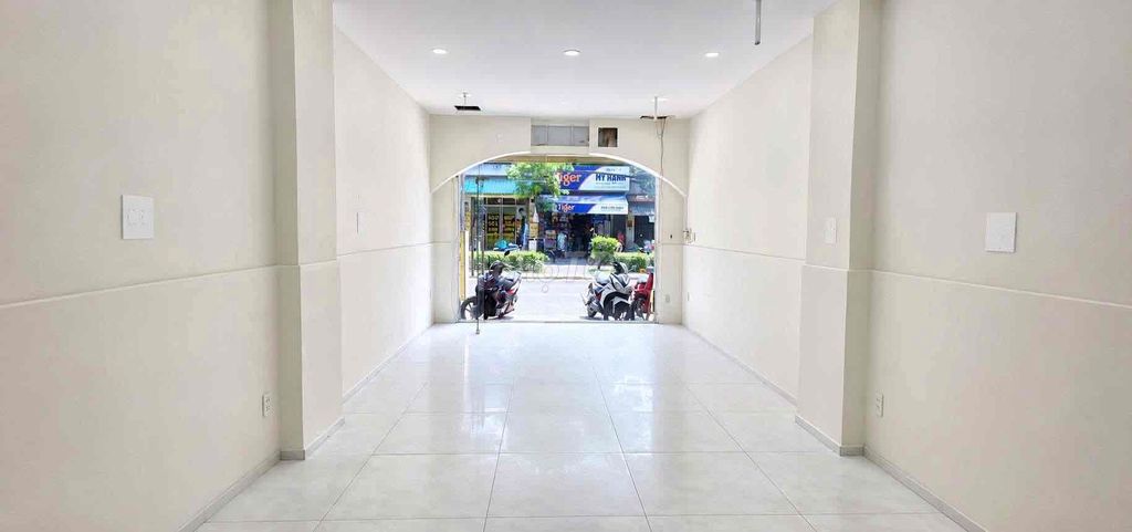 CHO THUÊ NHÀ MTNB TÂN SƠN NHÌ, TÂN PHÚ 4 TẦNG 19TR