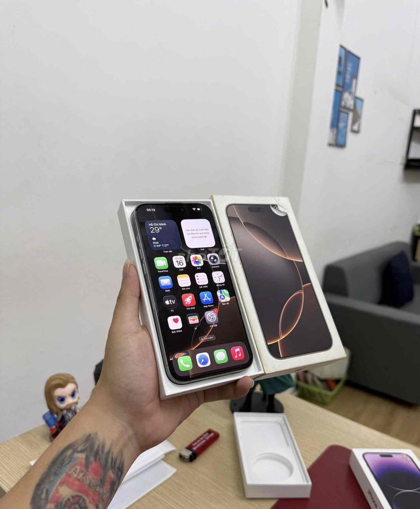 Apple iPhone 16 Pro Max 512GB Xám. Mua bán Điện thoại tại Quận Đống Đa Hà Nội được đăng bởi KT Hà Nội Mobile hình 1