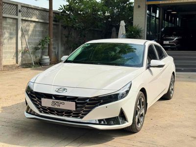 Hyundai Elantra 2.0 Cao Cấp 2024 Trắng 20.000 Km