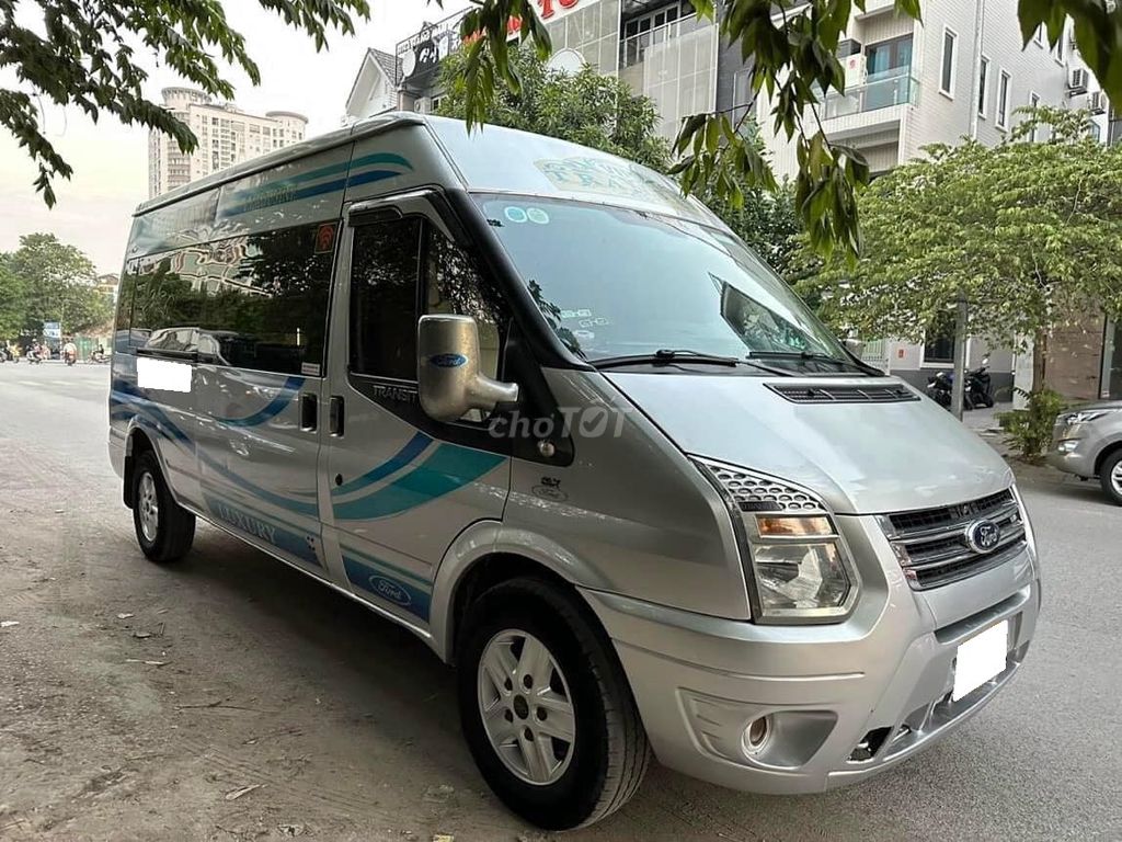 Ford Transit 2016 tải van 06 chỗ 940kg