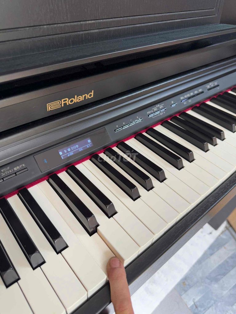 Piano rolan LX7GP mới về zin 100% như mới