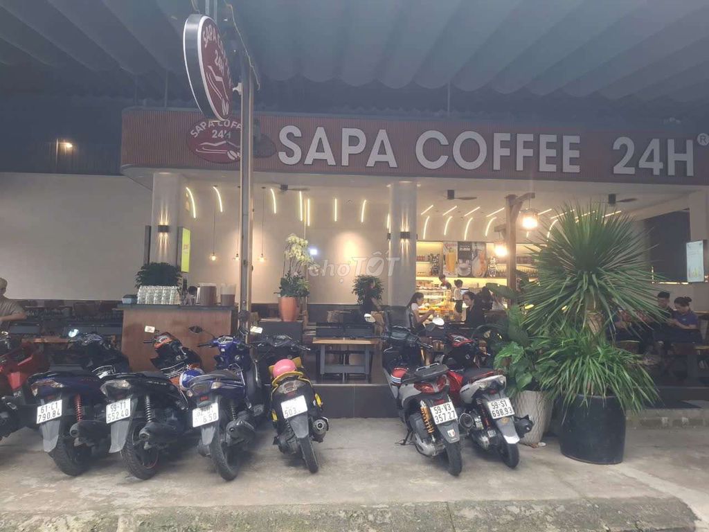 Tuyển bảo vệ giữ xe quán cafe