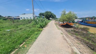 bán đất thổ cư 230m mặt tiền Sông Dinh, Thị xã LaGi, Bình Thuận.giá rẻ. Mua bán đất tại Thị xã La Gi Bình Thuận được đăng bởi Bình Trump BĐS LAGI
