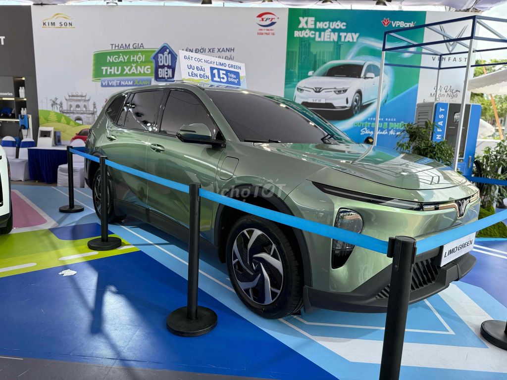 LIMO GREEN 150TR NHẬN XE-BAO NỢ XẤU. Mua bán Ô tô tại Quận 1 Tp Hồ Chí Minh được đăng bởi KỲ hình 13