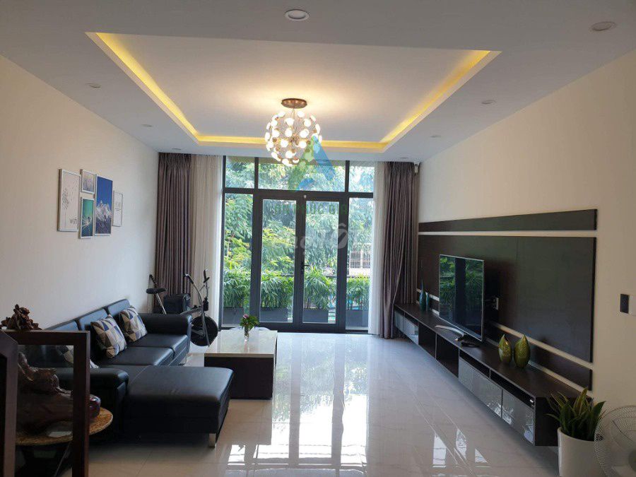 Аренда · 7 комн. · 100 м² · Quận Hải Châu, ул. Đường Hoàng Diệu