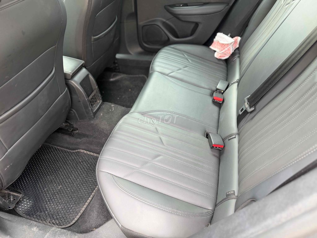 Peugeot 2008 GTline 2022 44000 km Đen. Mua bán Ô tô tại Huyện Thuỷ Nguyên Hải Phòng được đăng bởi Bùi Đỗ Tuấn hình 9