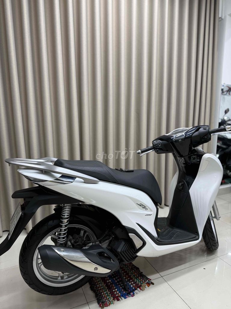 SH 160abs đk cuối 2024 cần sang nhượng. Mua bán Xe máy tại Quận Thanh Khê Đà Nẵng được đăng bởi THẾ MẪN CHUYÊN XE LƯỚT CÓ BÁN TRẢ GÓP  hình 5