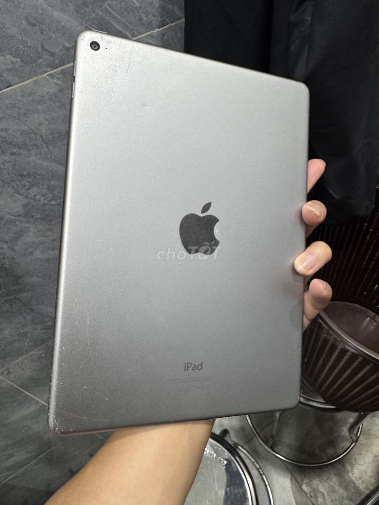 Apple iPad Air 2 16GB Xám. Mua bán Máy tính bảng tại Quận Hai Bà Trưng Hà Nội được đăng bởi Quân hình 1