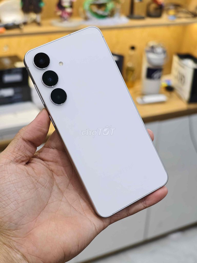 Samsung S25FE 8GB 128GB Trắng 2 Sim. Mua bán Điện thoại tại Quận 10 Tp Hồ Chí Minh được đăng bởi Khánh Trần hình 1
