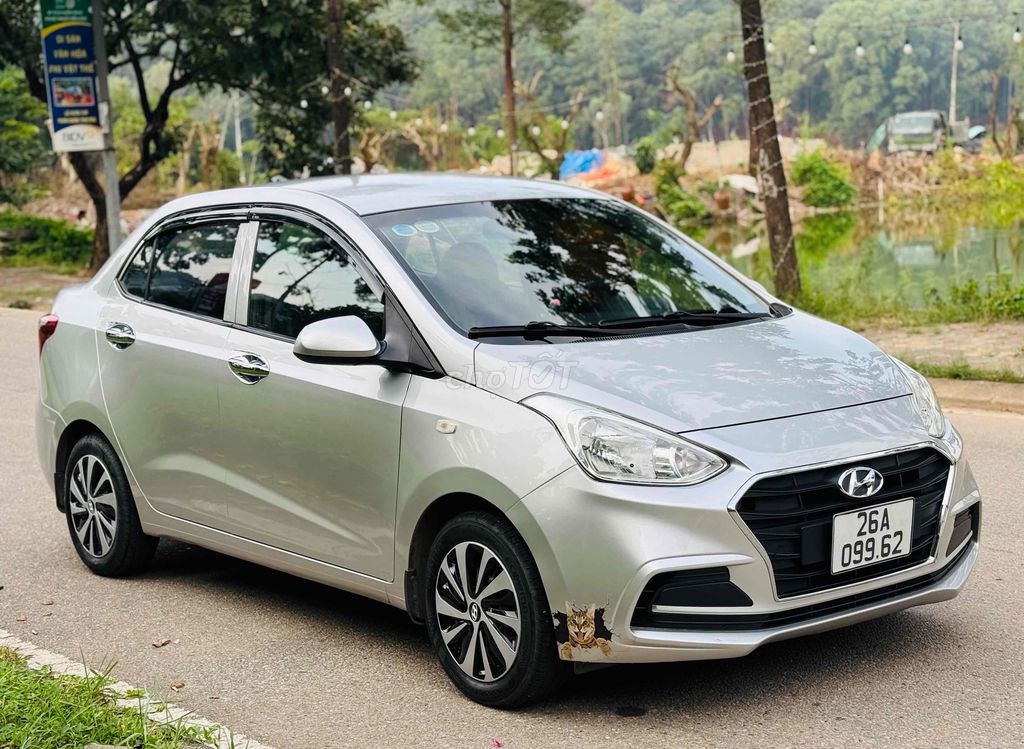 Hyundai Grand i10 2020 Grand 1.2 MT Base - 130000. Mua bán Ô tô tại Huyện Sóc Sơn Hà Nội được đăng bởi Anh Chiến hình 3