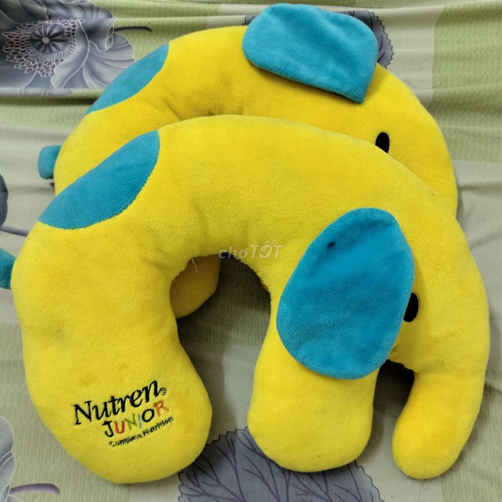 Thú nhồi bông, gối choàng cổ đi xe hơi