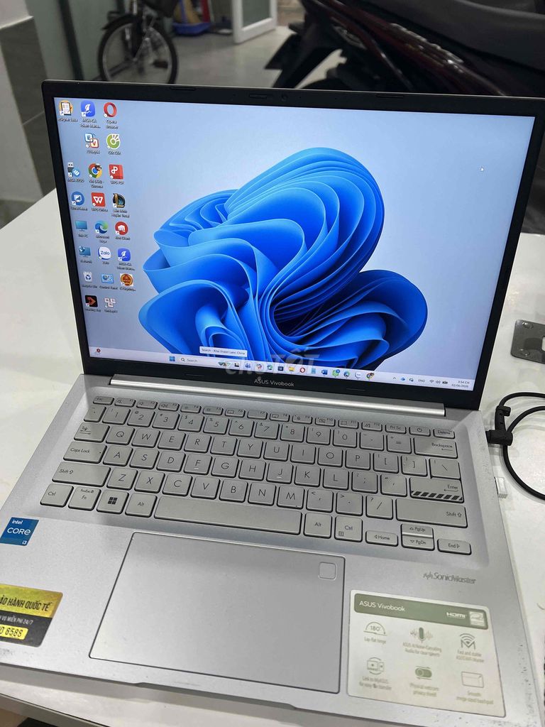 ASUS Vivobook Intel Core i3. Mua bán Laptop tại Quận 10 Tp Hồ Chí Minh được đăng bởi Akii Kom hình 1