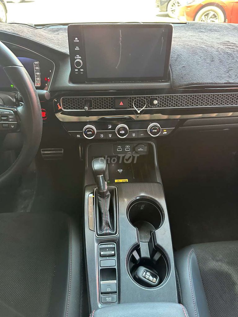 Honda Civic RS 2022 1.5L Turbo, màu đen,60.000 km. Mua bán Ô tô tại Quận Bình Tân Tp Hồ Chí Minh được đăng bởi Son Do hình 10