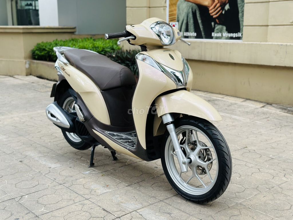 Honda SH Mode 125 Fi kem 2019 Biển Hà Nội 1Chủ. Mua bán Xe máy tại Quận Cầu Giấy Hà Nội được đăng bởi TUẤN MINH hình 6