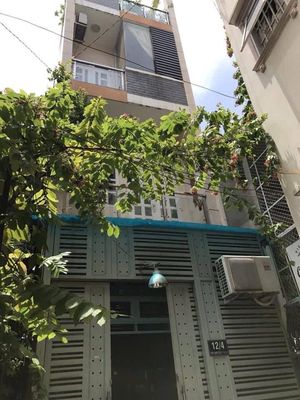 Аренда · 4 комн. · 70 м² · Quận 3, ул. Đường Trần Quang Diệu