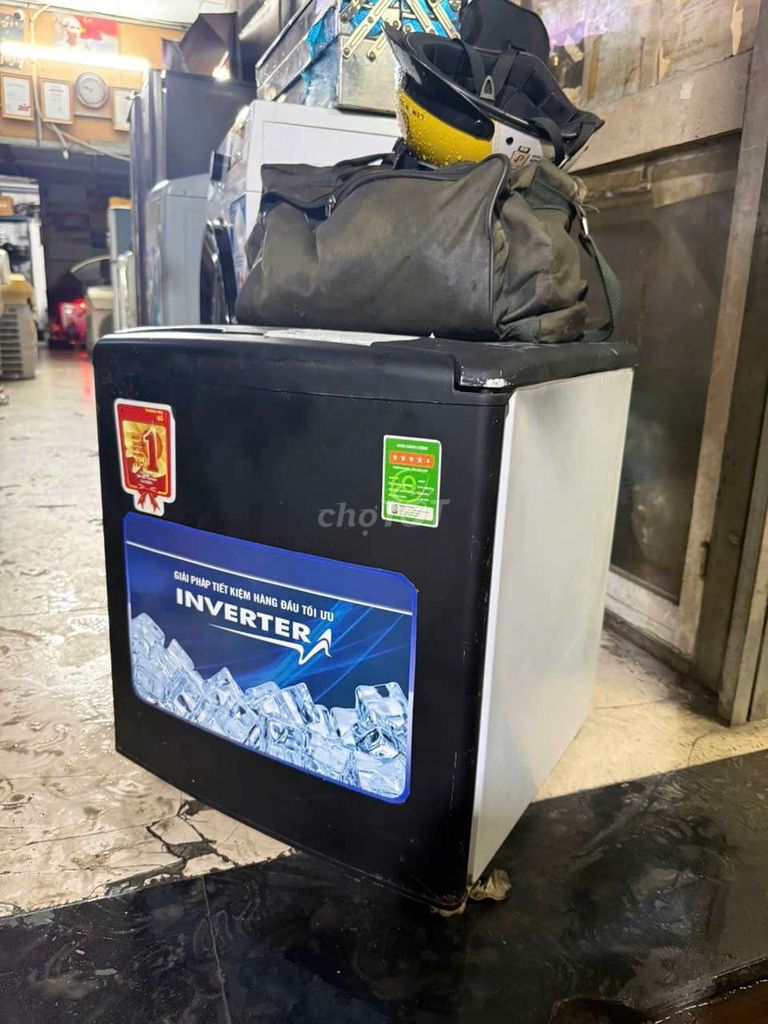 Tủ lạnh mini 50L Inverter tiết kiệm điện. Mua bán Tủ lạnh tại Quận 7 Tp Hồ Chí Minh được đăng bởi Điện Lạnh Giá Tốt hình 1