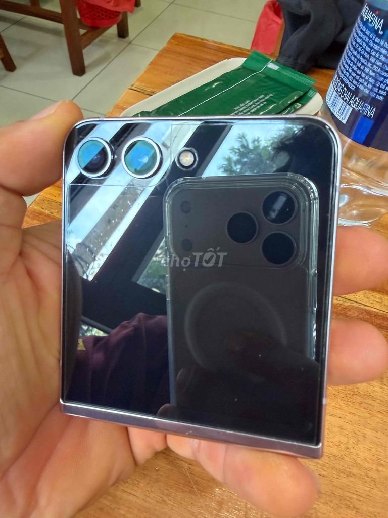 Samsung Z Flip 5 Tím Snapdragon 8 Gen 2. Mua bán Điện thoại tại Quận Bình Thạnh Tp Hồ Chí Minh được đăng bởi Bá Hải hình 1