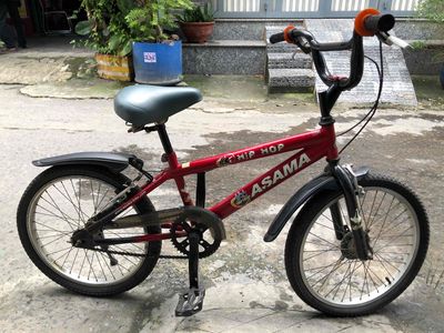 Xe đạp Hip Hop Asama đỏ. Mua bán Xe đạp tại Quận 8 Tp Hồ Chí Minh được đăng bởi Thanh