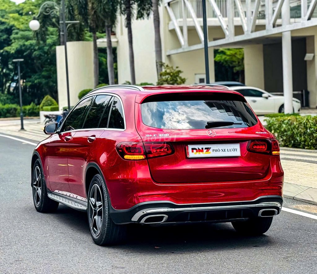 Mercedes-Benz GLC300 AMG 4MATIC 2022 Full option