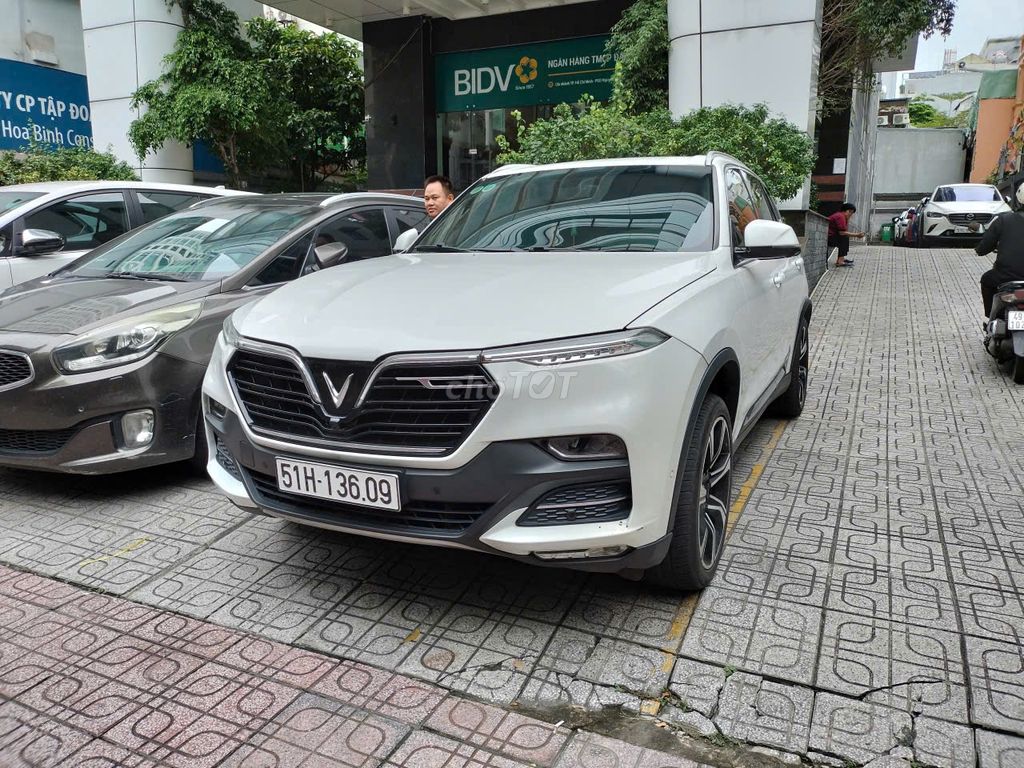 VinFast Lux SA2.0 2019  - 100000 km. Mua bán Ô tô tại Quận 3 Tp Hồ Chí Minh được đăng bởi LÊ THỊ THÚY hình 3