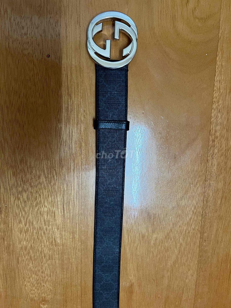 Dây nịch gucci mới 98/100 như mới bao chính hãng .