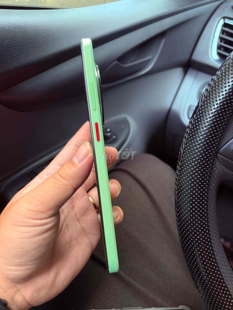 máy Nubia V70 Max