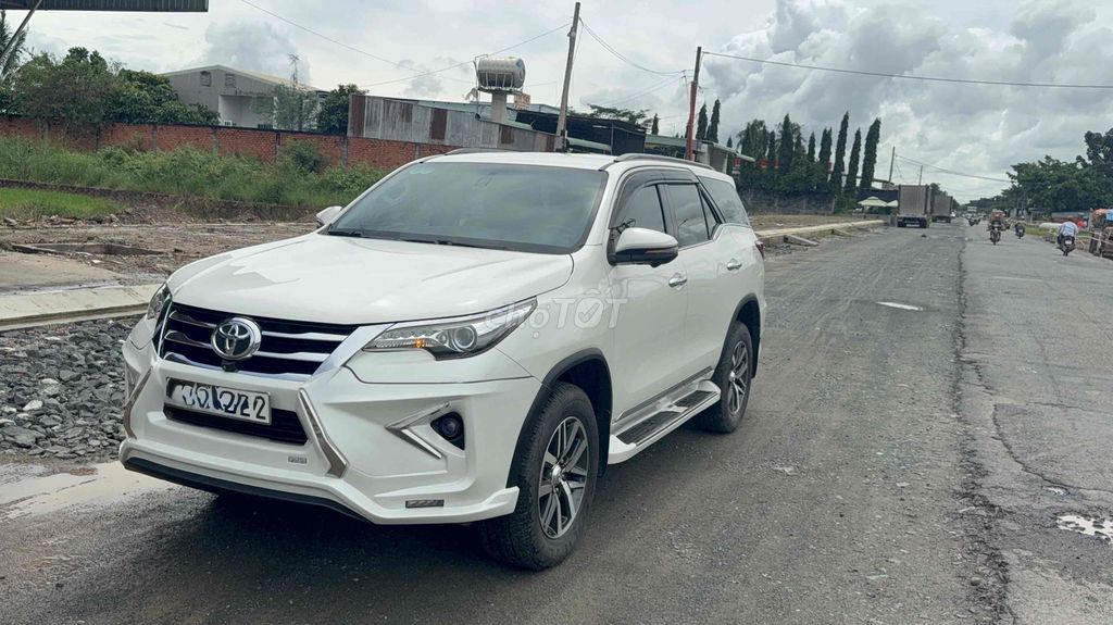 Toyota Fortuner 2018 2.8V 4x4 AT - 90000 km. Mua bán Ô tô tại Quận 12 Tp Hồ Chí Minh được đăng bởi Văn Bình hình 3