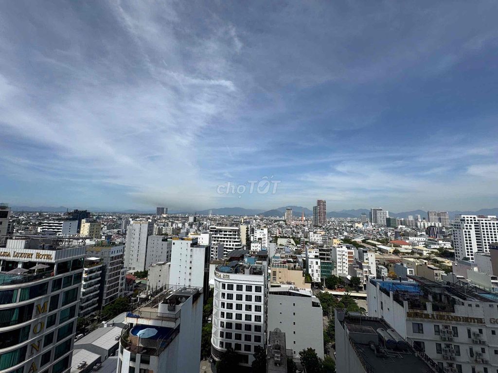 Corner city-view apartment on the 18th floor of Mường Thanh — photo 10
