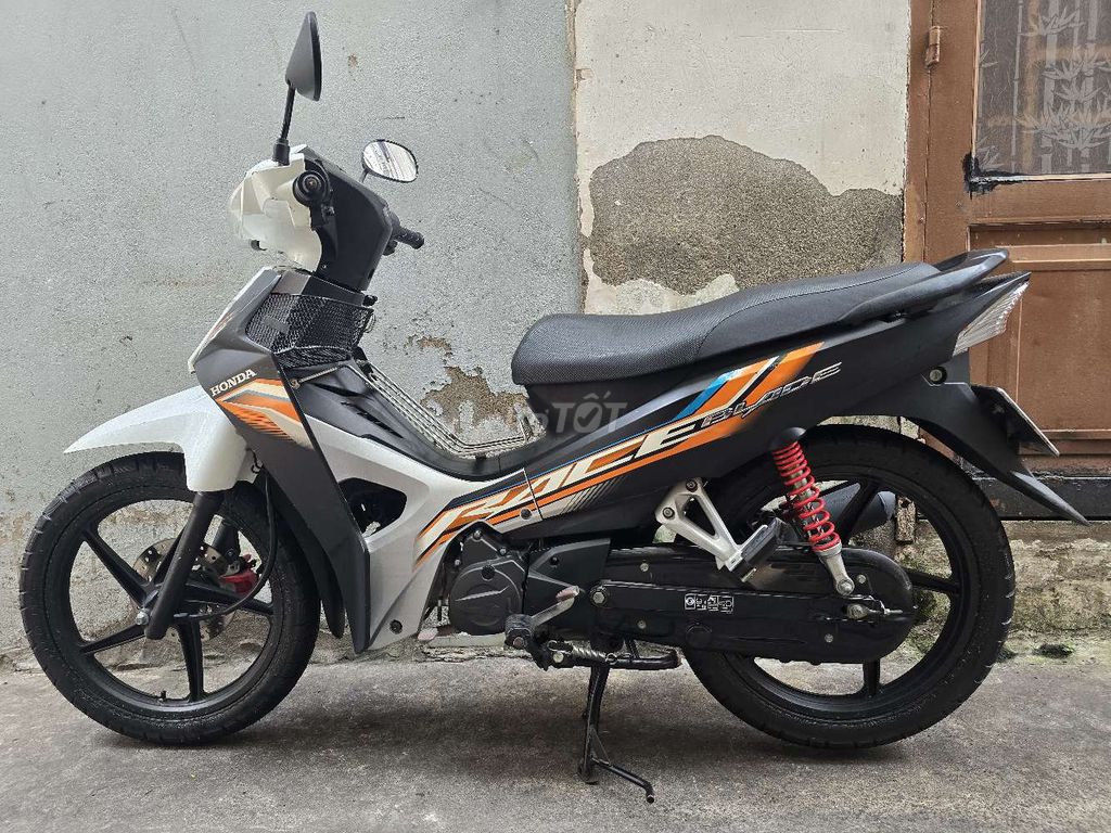 Honda Wave Blade 2020 белый 20 242 км