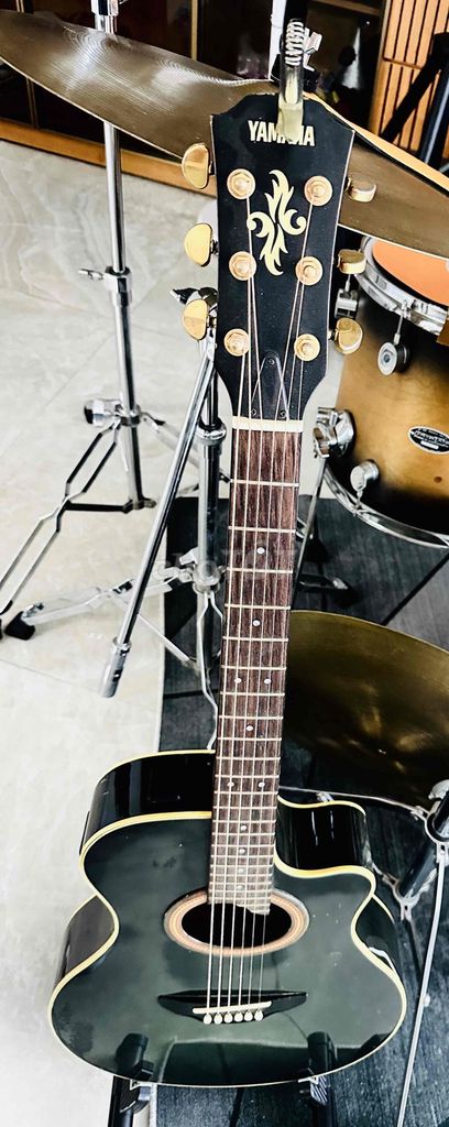 Đàn guitar acoustic Yamaha APX-6A Đen. Mua bán Nhạc cụ tại Quận Hải Châu Đà Nẵng được đăng bởi Tony Nguyễn hình 1