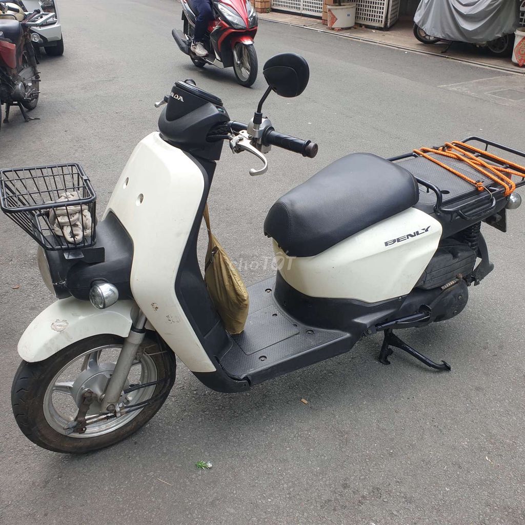 Honda Benly 50cc Trắng,Phun xăng Fi nội địa Nhật