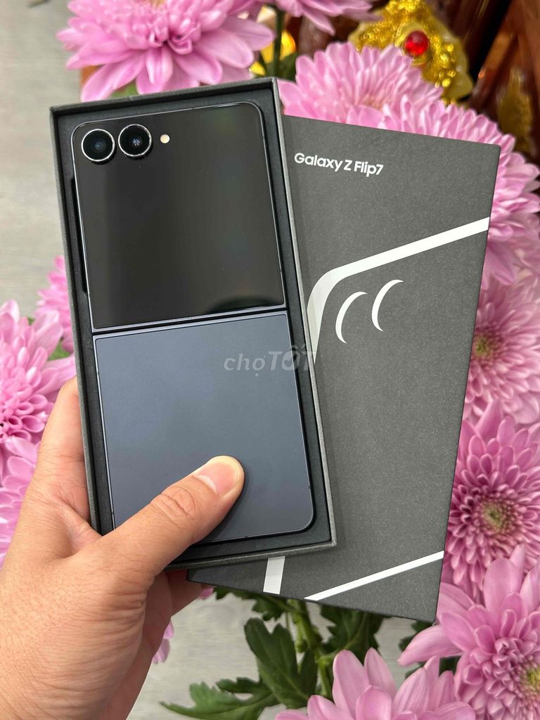 Z Flip 7 12/256GB Bản Qte Fullbox đẹp 99 2sim. Mua bán Điện thoại tại Quận Ninh Kiều Cần Thơ được đăng bởi Quý Mobile Cần thơ hình 1