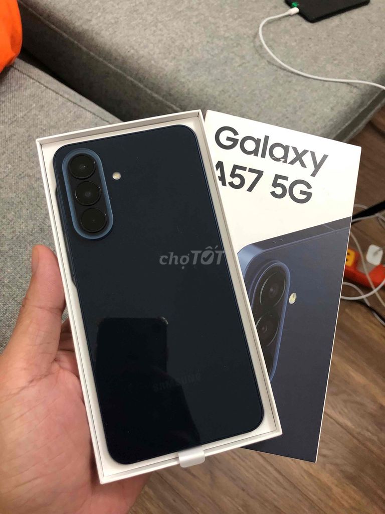 Samsung Galaxy A57 5G Đen. Mua bán Điện thoại tại Quận Hoàng Mai Hà Nội được đăng bởi nguyễn quang huy hình 1