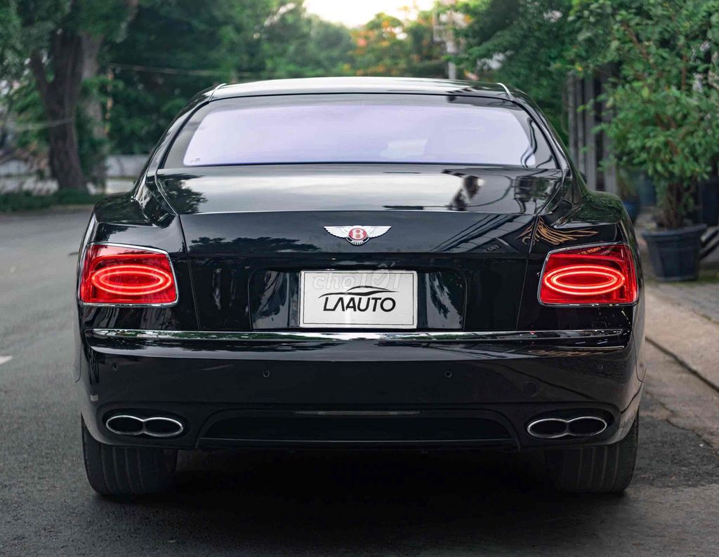 Bentley Flying Spur 2014 - 1 chủ - 45.000 km. Mua bán Ô tô tại Quận 7 Tp Hồ Chí Minh được đăng bởi Thật Nguyễn LongAnh Auto hình 3