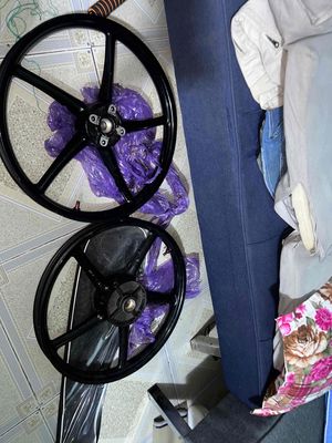 cần bán tất cả đồ trên hình. Mua bán Phụ tùng xe tại Thành phố Vũng Tàu Bà Rịa - Vũng Tàu được đăng bởi trần phát